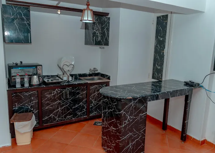 Sea Life Apartments-hotel Gurdaka