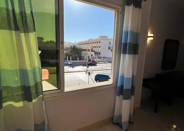 Sea Life Apartments-hotel 3*