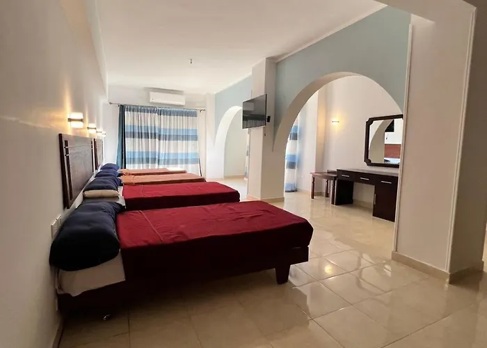Sea Life Apartments-hotel Gurdaka