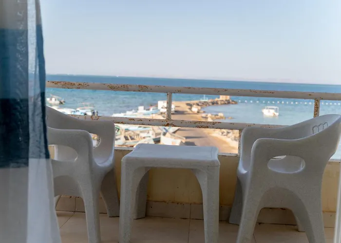 Sea Life Apartments-hotel 3*